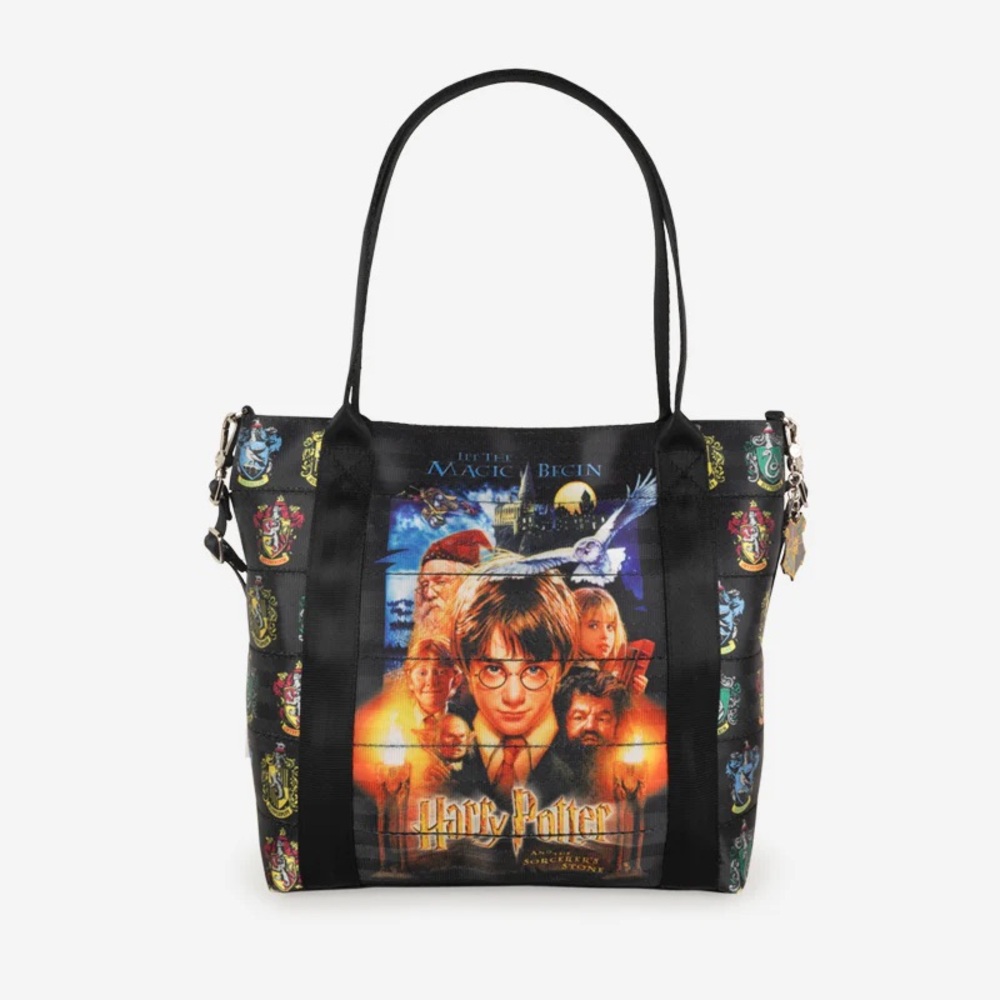 Harveys Harry Potter Hogwarts Medium Poster Tote Bag, Charm of Crest NEW